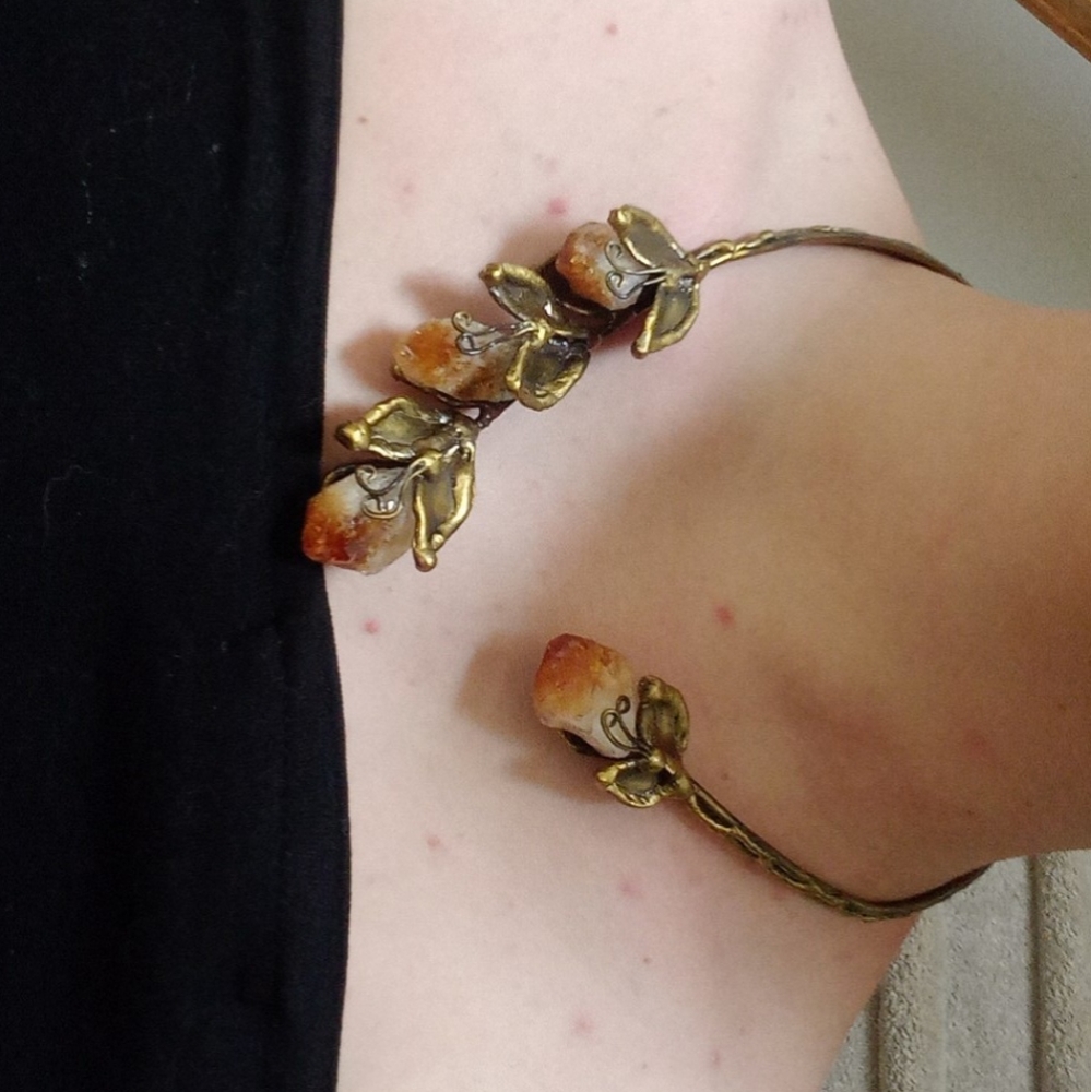 Citrine Brass Neck Collar Uno Alla Volta